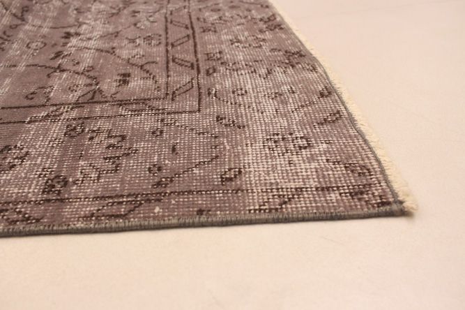 Turkish Color Transition 5'5" x 9'1" Hand-knotted Wool Rug 