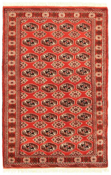 Tapis turkman 4'2" x 6'5" en laine