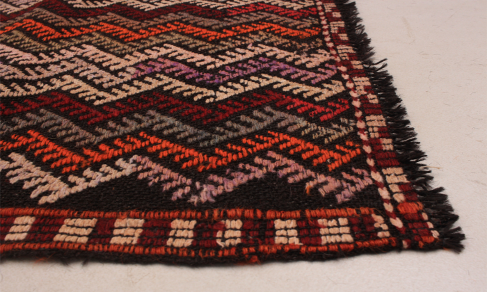 Turkish Yoruk 5'6" x 10'4" Flat-Weave Wool Tapestry Kilim 