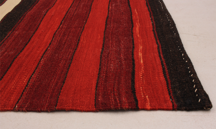 Turkish Boho 4'11" x 10'3" Flat-Weave Wool Kilim 