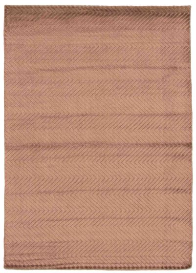 Indian Ananda 4'8" x 6'8" Hand Loomed Viscose Rug 