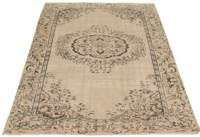 Tapis antalya vintage  5'10" x 8'11" en laine