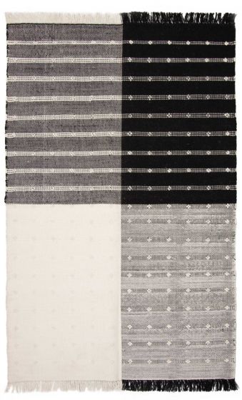 Indian Nevada 5'0" x 8'1" Flat-Weave Wool Kilim 