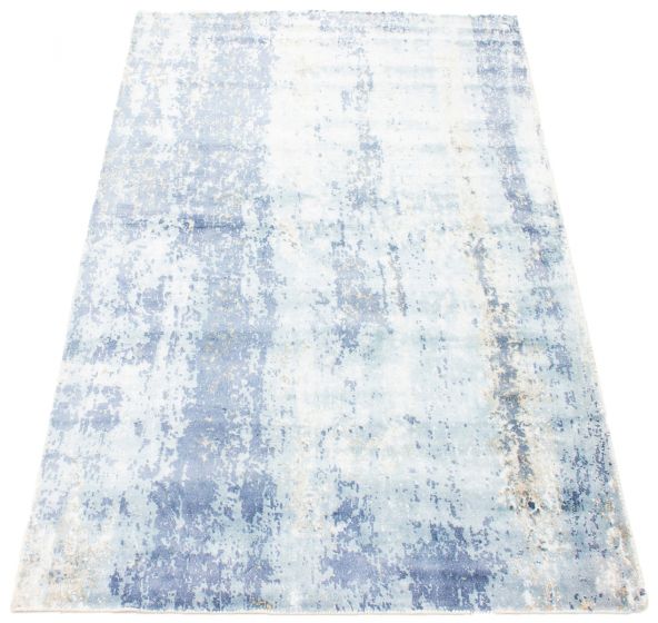Indian Galleria 5'3" x 7'7" Hand Loomed Viscose Rug 