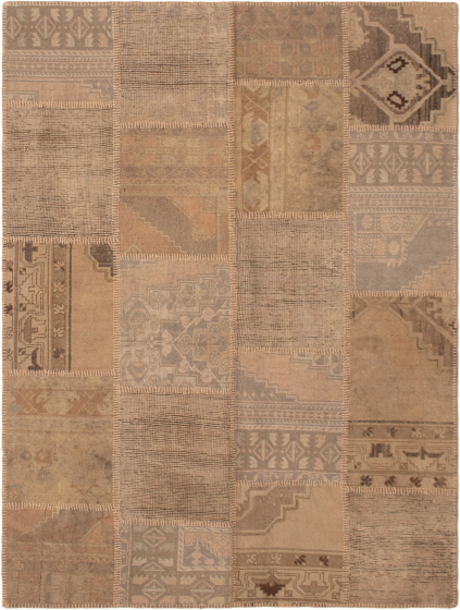 Turkish Vintage Anatolia Patch 5'5" x 7'10" Hand-knotted Wool Rug 