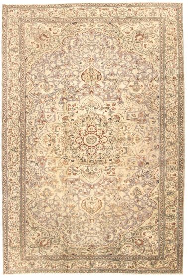 Turkish Kayseri Vintage 6'7" x 9'10" Hand-knotted Wool Rug 