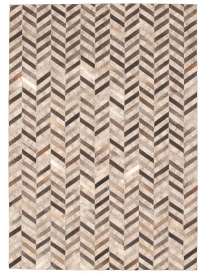 Argentina Cowhide Patchwork 4'8" x 6'6" Handmade Leather Rug 