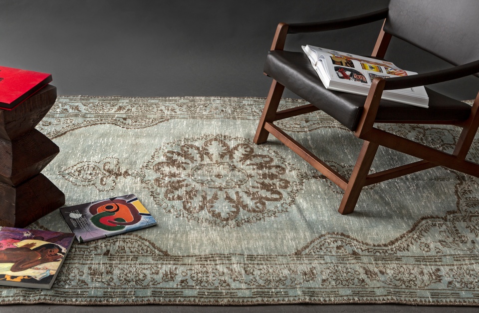 ECARPETGALLERY green Vintage rug